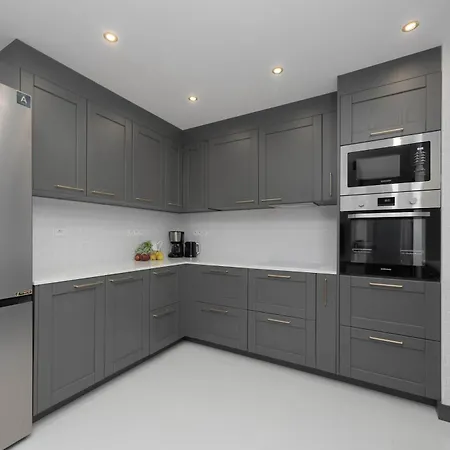 Teodorowicza Elegant With Parking In By Renters Apartamento *