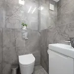 Teodorowicza Elegant With Parking In By Renters Appartement *