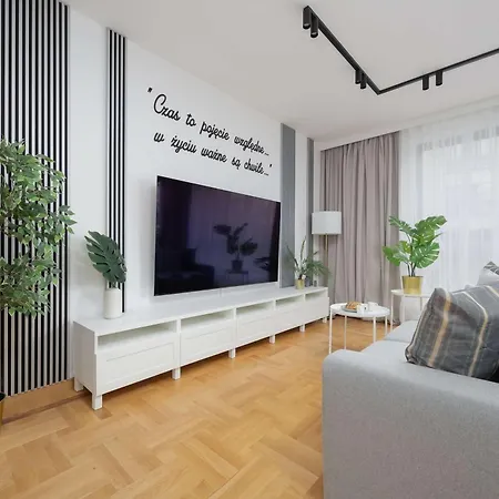 Teodorowicza Elegant With Parking In By Renters * ワルシャワ