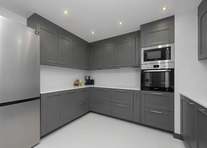 Teodorowicza Elegant With Parking In By Renters アパート *