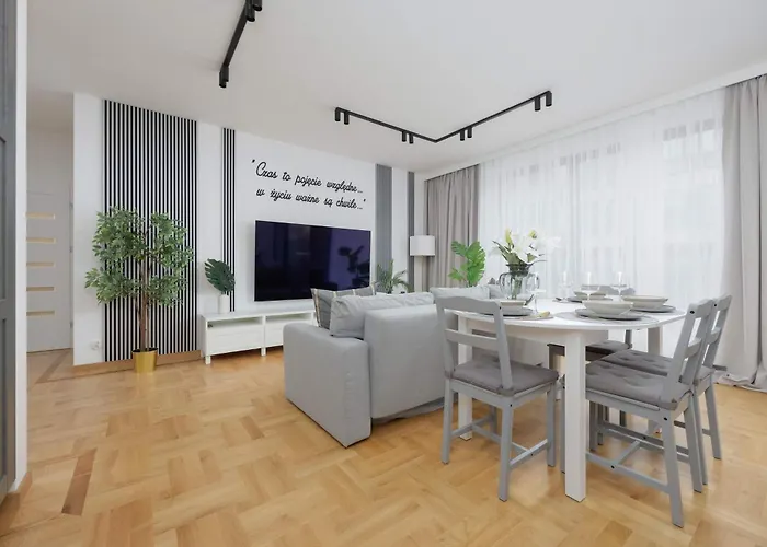 Teodorowicza Elegant With Parking In By Renters アパート *