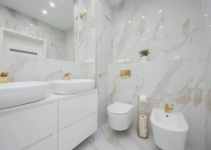 アパート Teodorowicza Elegant With Parking In By Renters ワルシャワ