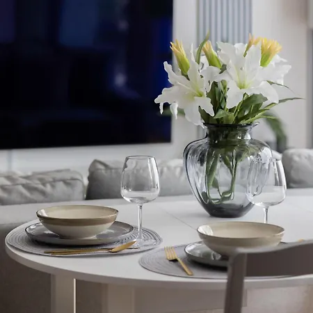 Teodorowicza Elegant With Parking In By Renters Apartment Warsaw