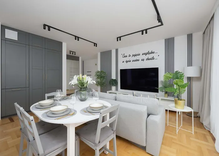 Apartmán Teodorowicza Elegant With Parking In By Renters